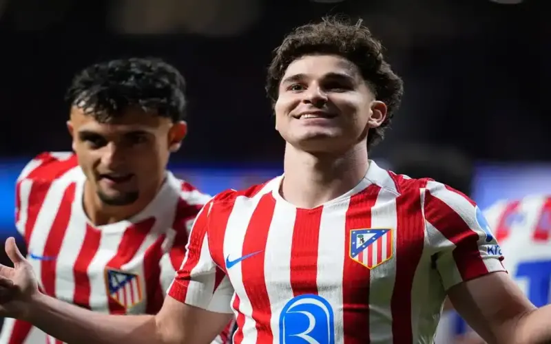 بديل ألفاريز.. برشلونة يزاحم كبار البريميرليج على ضم مهاجم بورنموث